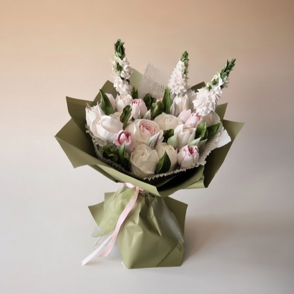 Signature Cloud Soufflé Bloom Bouquet